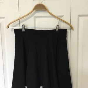 H&M Black circle skirt